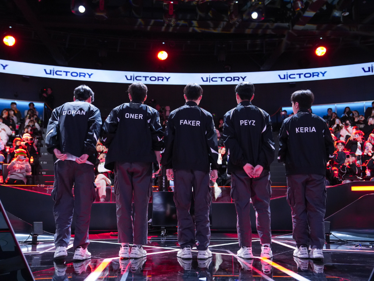 Faker khiến cả huyền thoại Đi Rừng như Peanut cũng ngỡ ngàng