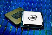 Intel đang "hít khói" AMD trong cuộc đua về tiến trình CPU