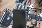 Rảnh rỗi ở nhà, game thủ Việt phá bung laptop rồi dựng thành một case PC mới
