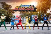 Super Sentai: Ký ức tuổi thơ ùa về với dàn siêu nhân xuất hiện trong lòng Hà Nội