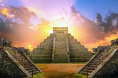 Có gì ở bên trong các kim tự tháp Maya cổ đại?