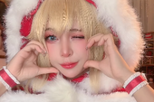 Phiên bản "bà già Noel" của nữ coser Việt khiến người xem “ngã ngửa” vì choáng ngợp