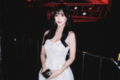 “Chán việc”, mỹ nữ Esports gợi cảm “chơi lớn”, làm ngay một bộ ảnh cosplay táo bạo khiến fan mê mệt