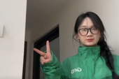 Bắt gặp cô gái chạy Grab, CĐM ngỡ ngàng trước nhan sắc dịu dàng đến khó tin