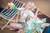 Màn cosplay mang đậm không khí mùa hè, khiến cộng đồng game thủ gật gù thích thú
