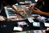 Giải đấu Yu-Gi-Oh! bị tạm dừng vì game thủ quá nặng mùi, ban tổ chức nhận hàng loạt khiếu nại, chỉ biết "khóc"