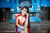 Cùng ngắm hot girl Việt trong cosplay Wonder Woman
