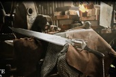 Gunblade - Thanh kiếm 'nửa nạc nửa mỡ' ngoài đời thực