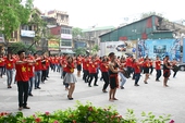 Hơn 500 nhân viên NPH VTC Game cùng nhảy Flash Mob