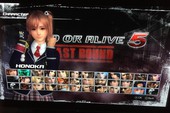 Nữ sinh gợi cảm xuất hiện trong Dead or Alive 5: Last Round