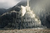 Fan cuồng The Lord of the Rings góp tiền xây thành phố tuyệt đẹp trong phim