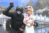 Cận cảnh bộ cosplay Nữ Y Tá Quỷ Đột Kích cực đẹp của gamer Việt