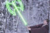 Phim Star Wars tiếp tục bị "chế" vì hình dạng mới của Light Saber