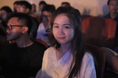 Vẻ đẹp đốn tin của những cô nàng gamer Liên Minh Huyền Thoại Việt đi xem VCSA Mùa Hè 2016