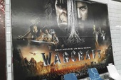 Fan hâm mộ xếp hàng dài để chờ xem phim Warcraft