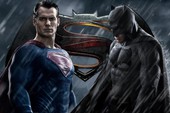 Batman V Superman tiếp tục thống trị bảng xếp hạng phim ăn khách, thu về gần 700 triệu USD