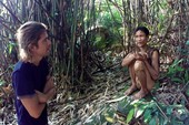 Phim về Hồ Văn Lang - Tarzan Việt Nam 40 năm sống trong rừng sâu tung trailer
