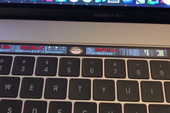 Thanh niên rảnh rỗi mod Doom chơi trên Touch Bar nhỏ xíu của MacBook Pro