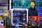 Anh chàng này mua máy tính khủng 100 triệu chơi Tết, không cần nhìn cũng biết đẹp trai