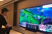 Tỷ phú Trung Quốc gây sốt khi ngồi xem LoL bằng màn hình 100 Inch, giá 1,7 tỷ VNĐ