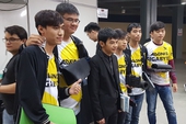 Fan hâm mộ quốc tế "bàng hoàng" với giá tiền thực sự của bộ bàn phím và chuột mà các tuyển thủ LMHT Việt Nam sử dụng