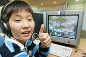 Thi đấu StarCraft chuyên nghiệp từ năm 12 tuổi, 10 năm sau cậu bé này mới vô địch được giải đấu đầu tiên trong đời