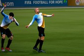 D. Trezeguet Europe Legend ‘gánh team’ Pháp trong FIFA Online 3