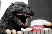 Cùng ngắm nghía cửa hàng Godzilla "chính hiệu" đầu tiên trên thế giới!