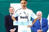 Chán làm streamer, Độ Mixi chuyển nhượng tới Real Madrid "du đấu"