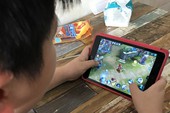 Hàng loạt quán "cafe smartphone" mọc lên ở Trung Quốc để... cho thuê điện thoại chơi game