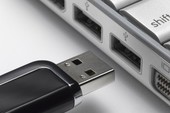 Tại sao nên "Safely Remove" USB trước khi rút khỏi máy tính?