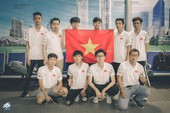 Hình ảnh EVOS lên đường sang Indonesia tham dự Asian Games 2018, trận mở màn đã gặp ngay Faker