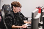 LMHT Hàng loạt siêu sao Bắc Mỹ đổ bộ server Hàn Quốc, Doublelift hay Levi đang ở mức rank nào?