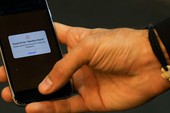 Từ ngày hôm nay, cảnh sát không được phép bắt nghi phạm mở khóa smartphone bằng dấu vân tay hoặc nhận diện khuôn mặt