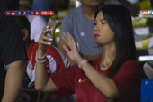 Có thánh nữ Maria Ozawa đến giương cờ ủng hộ, Indonesia vẫn thua đậm Việt Nam trong trận chung kết Seagames 30