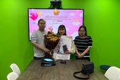 Góc trao giải Gun Gun Mobile: Siêu phẩm Samsung Note 10 trị giá 20 triệu đồng đã đến tay cô gái may mắn