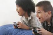 Có phải trẻ em chơi game nhiều sẽ trở nên thông minh hơn?