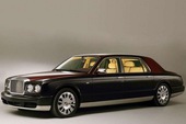 Limousine: Xe hạng sang dành cho giới nhà giàu