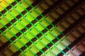 Intel bắt tay nghiên cứu tiến trình bán dẫn 10nm, 7nm và nhỏ hơn