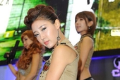 Những gương mặt showgirl nổi bật tại G-Star 2011