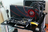 AMD: "Card đồ họa R9 đã quay về giá trị thực"