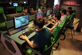 Chuyện lạ: Sửa cáp quang, chơi DOTA 2 lại ngon tại Việt Nam