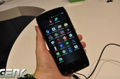 Trên tay Acer Iconia Smart: Điện thoại màn hình... siêu to