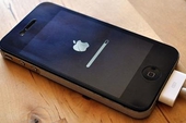Lại sắp có iOS 4.3.2, Apple có sáng chế về màn hình iPhone 5, Droid X 2 lộ ảnh