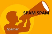 Ngông nghênh làm hẳn "đài phát thanh" để spam kênh chat