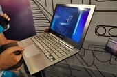 [Computex] Trên tay ASUS UX 21: Laptop siêu mỏng chạy Core i7 
