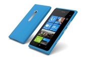 Nokia Lumia 900 miễn phí cho khách hàng gặp lỗi