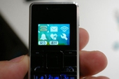 Willcom WX03A - Điện thoại cầm tay nhỏ nhất thế giới