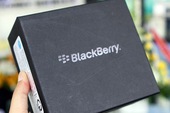 Blackberry Bold 9900 chính hãng giá gần 16 triệu đồng