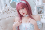 Chán nấu ăn, UNa To Uyen cosplay thành cô thỏ xinh đẹp "hớp hồn" anh em game thủ